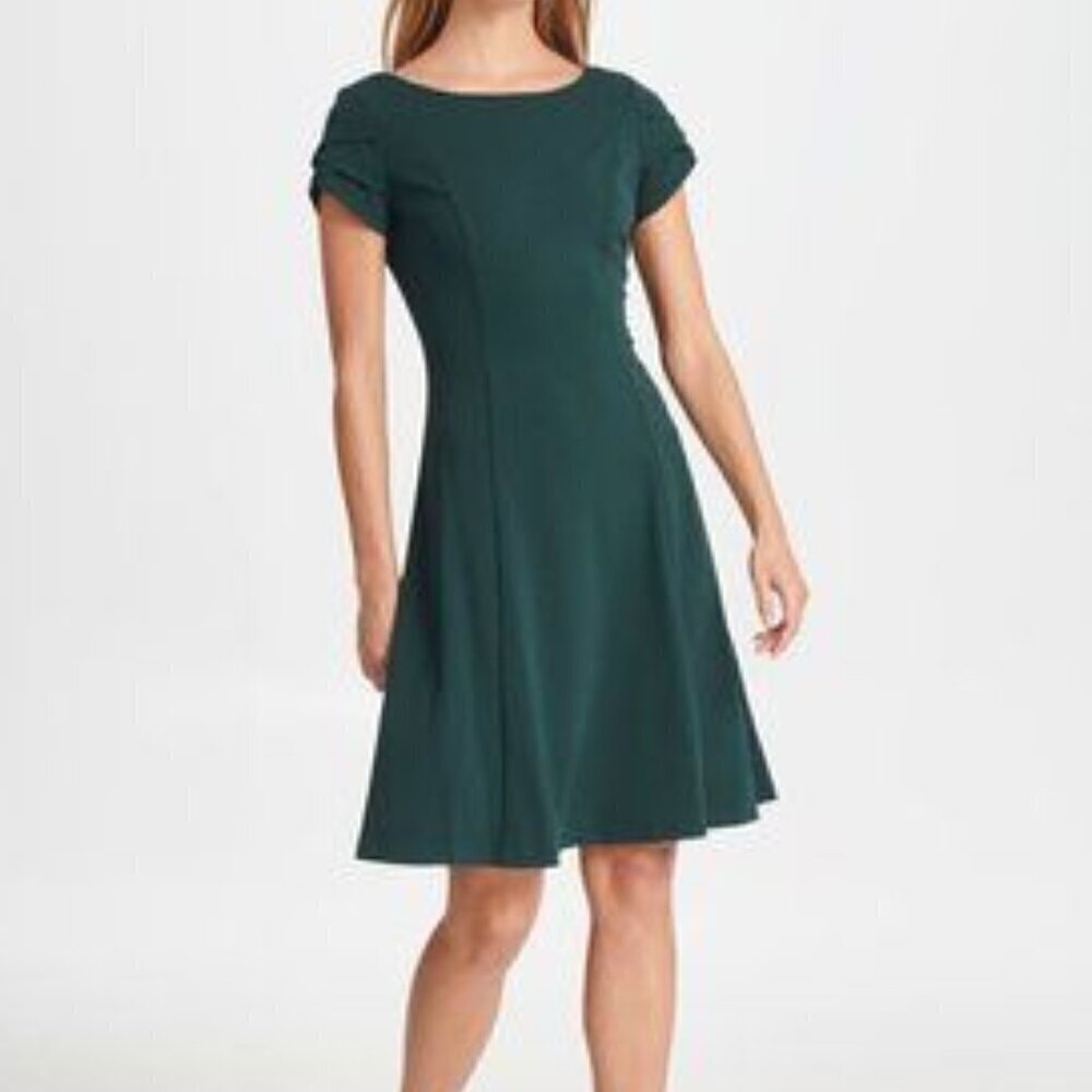 DKNY Hunter Green Tulip Sleeve Fit & Flare Dress Size 2